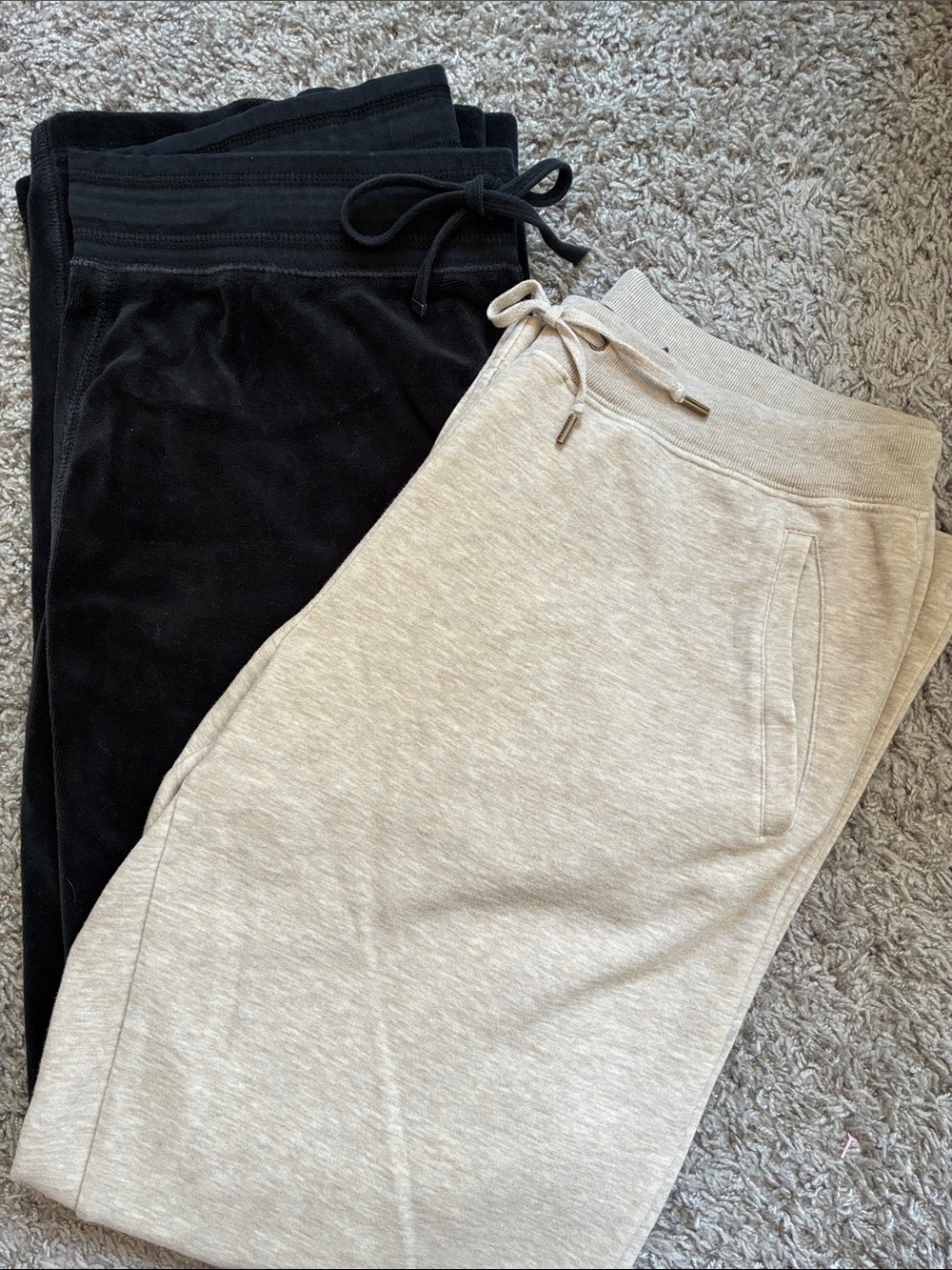 Lounge Pants…who doesn’t love em!?!💚